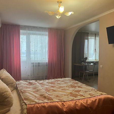 Apartment On Artyleriiska 2 With River View Николайев Екстериор снимка