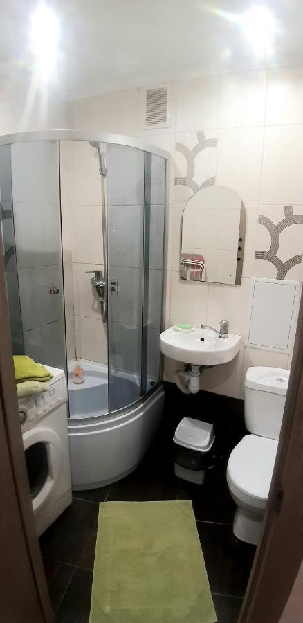 Apartment On Artyleriiska 2 With River View Николайев Екстериор снимка