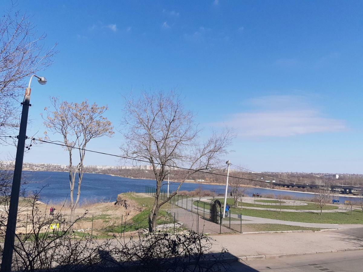 Apartment On Artyleriiska 2 With River View Николайев Екстериор снимка